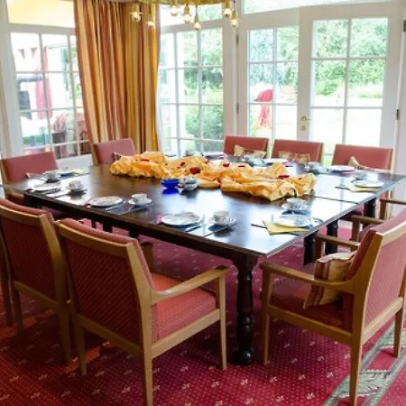 Gutshof Busch Hotel 3*