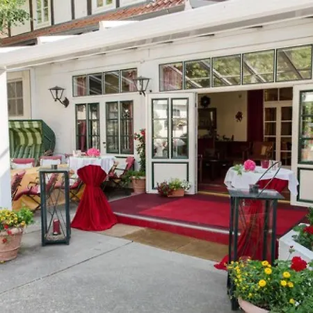 Gutshof Busch Hotel 3*