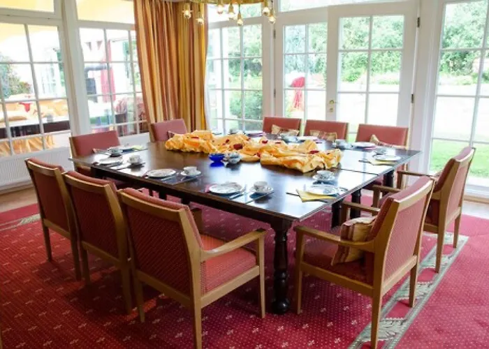 Gutshof Busch Hotel 3*